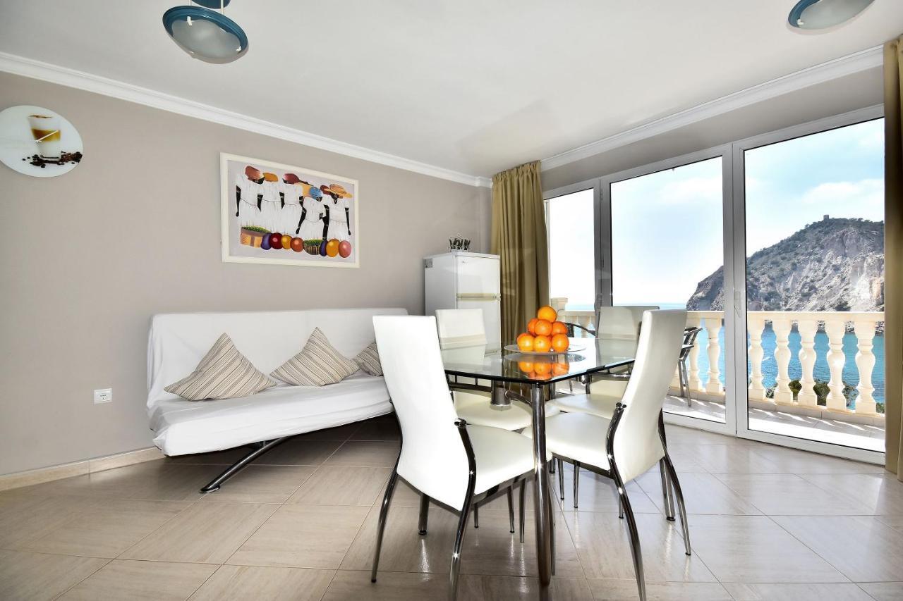 Aparthotel Ola Blanca 칼라 데 피네스트라트 외부 사진